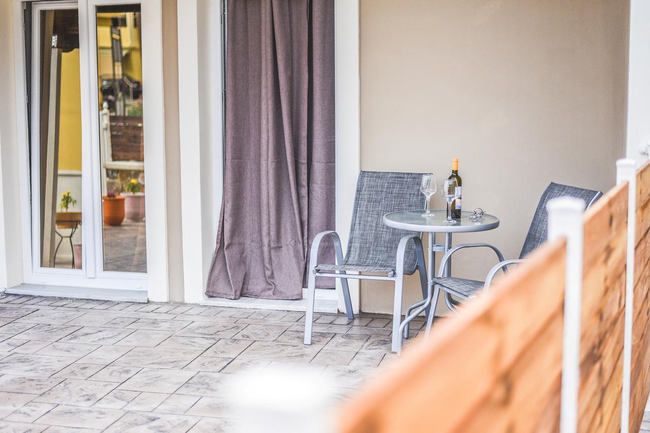 Joanna'S Apartments Viros Екстер'єр фото